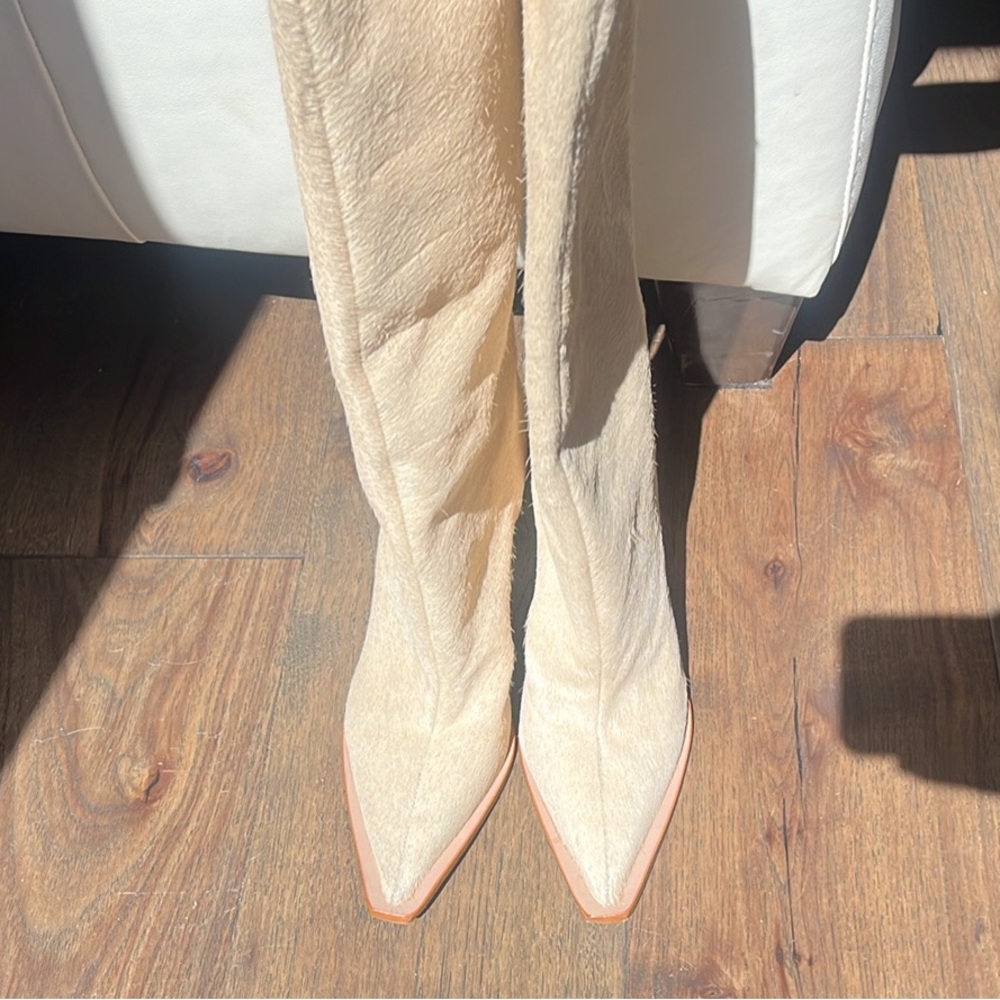 Real Fur Cream Pointed Toe Boots